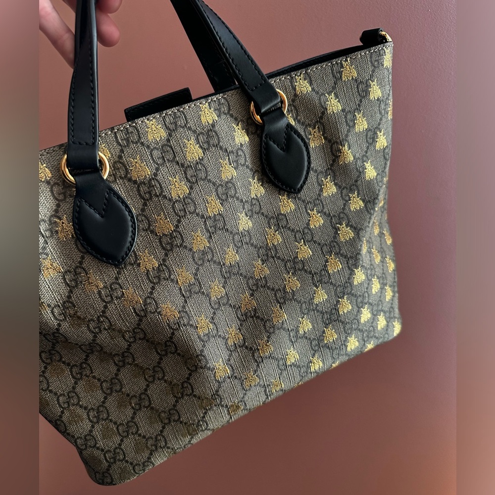 Authentic Gucci gold bees handbag